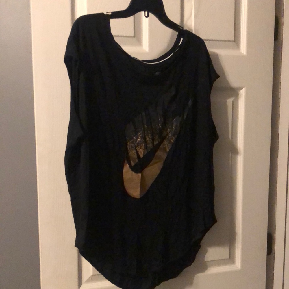 Nike tee shirt